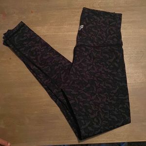 Black camo strong physiquez leggings